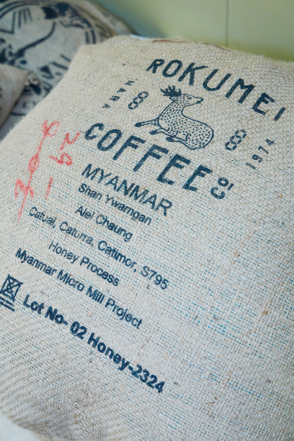 ロクメイコーヒー